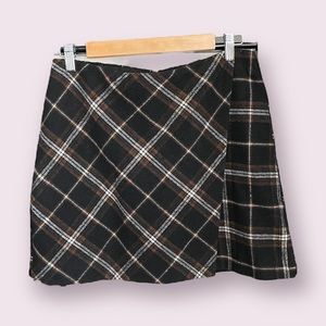 Hollister Mini Skirt SIZE M